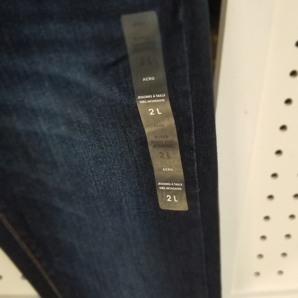 Aeropostale super high rise Jeggings - Picture 3 of 3